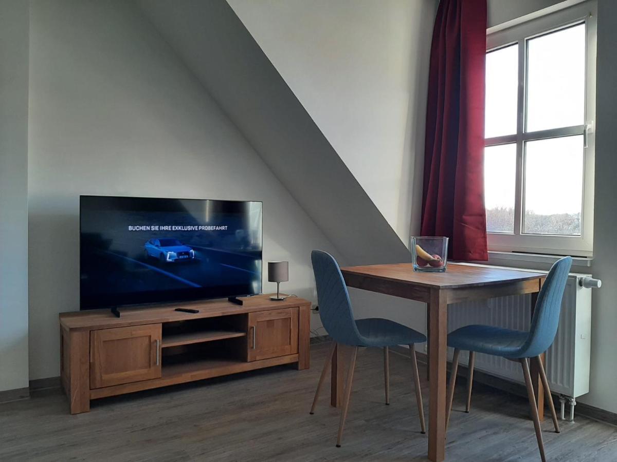 Ferienwohnung Schlossstr. 8, ミロー エクステリア 写真